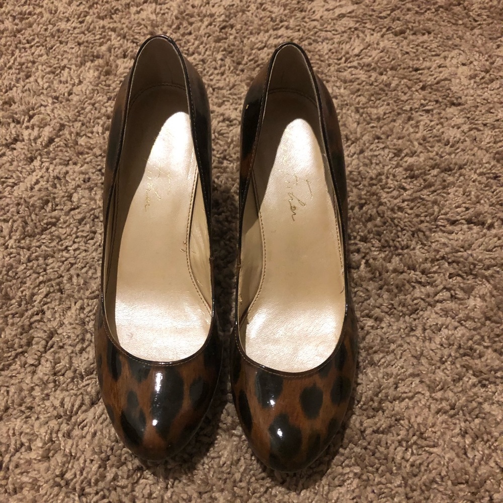 Mark Fisher leopard heels 5 1/2